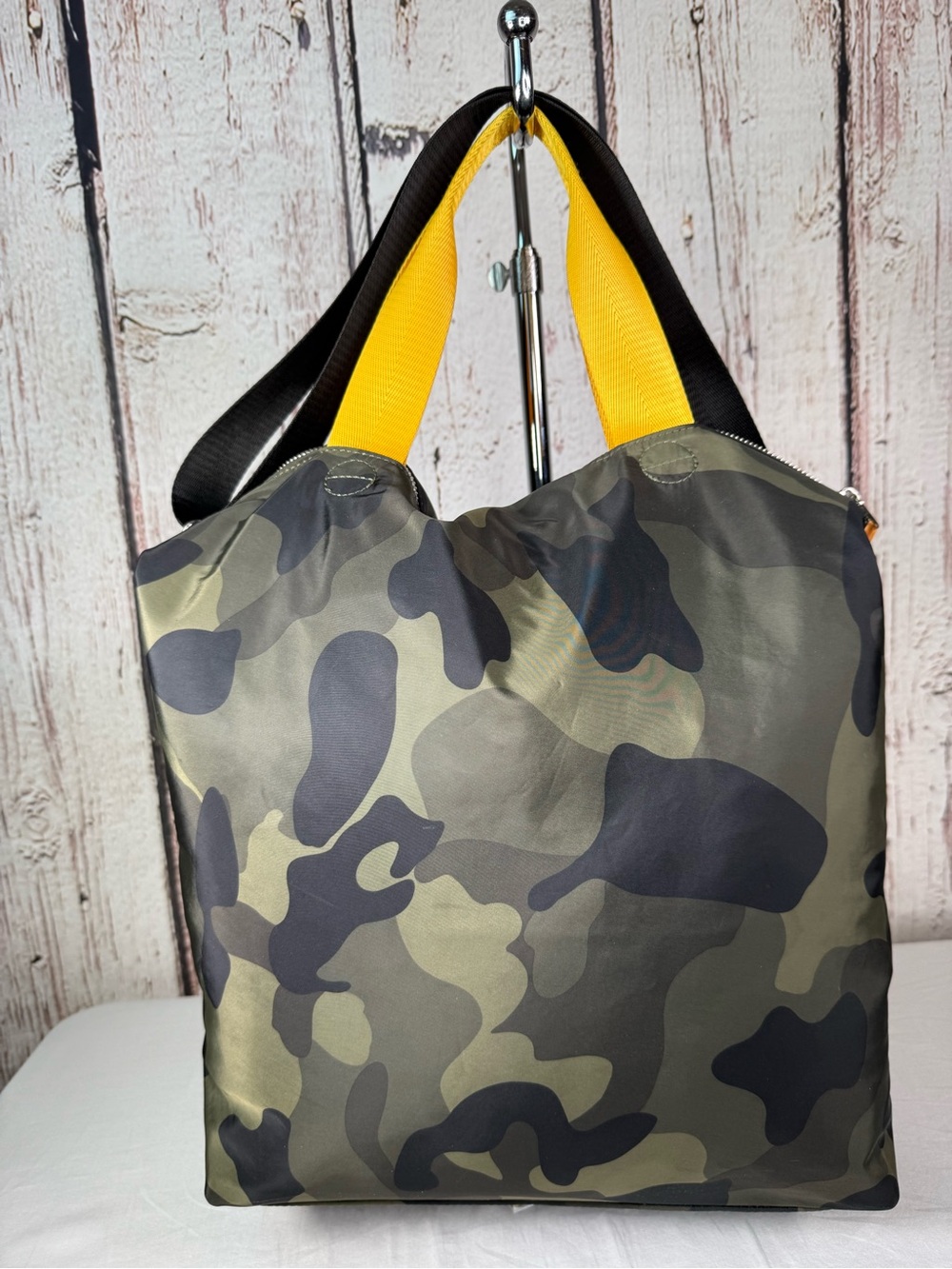 The Pretty Simple 3 Sisters Collection Nelly Nylon Camo Crossbody Tote Bag Purse - Picture 5 of 13